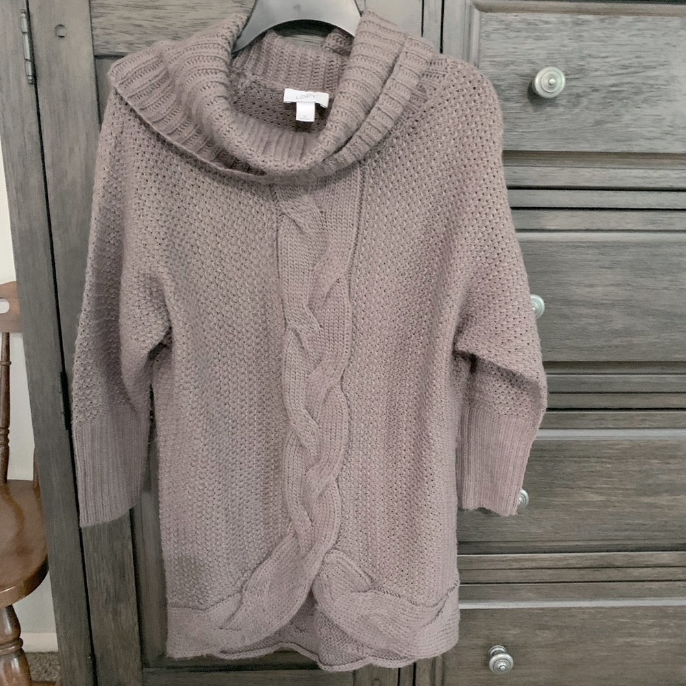 LOFT dusty plum sweater Size Medium